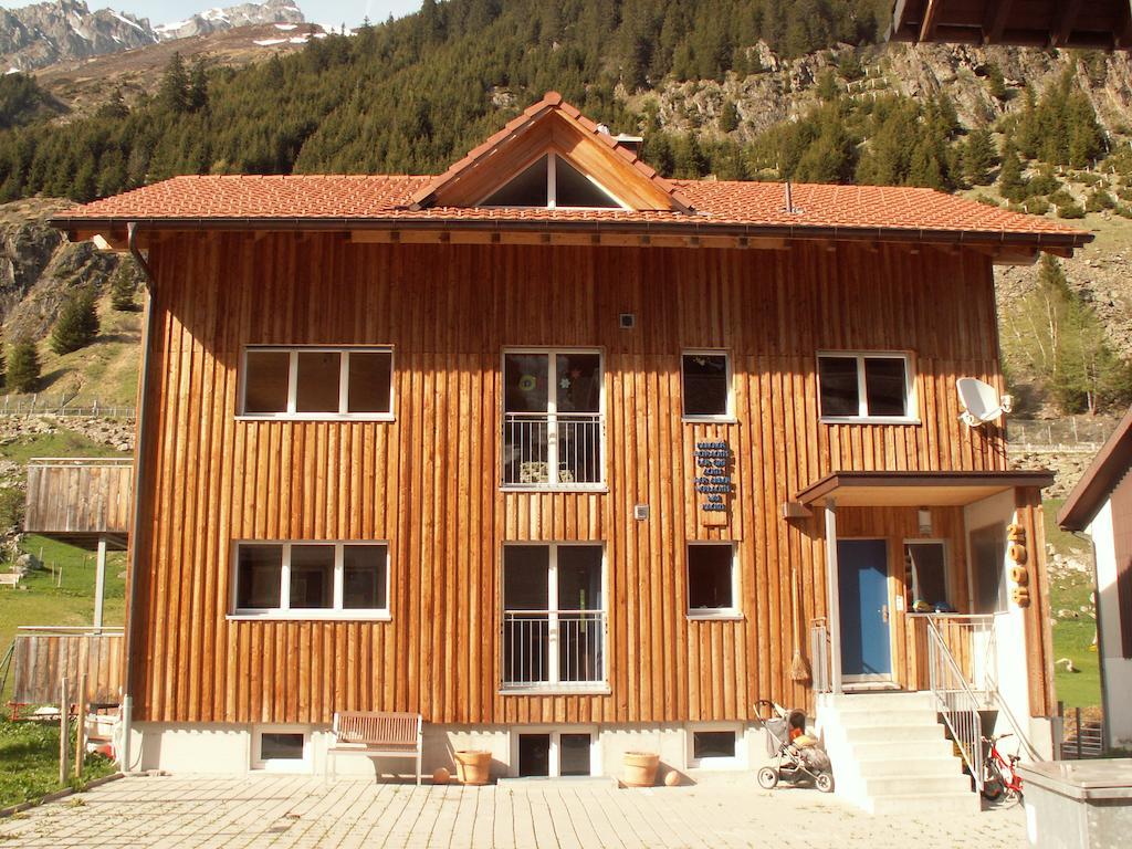Ferienwohnung Gaestehaus Fuerlauwi Meien エクステリア 写真